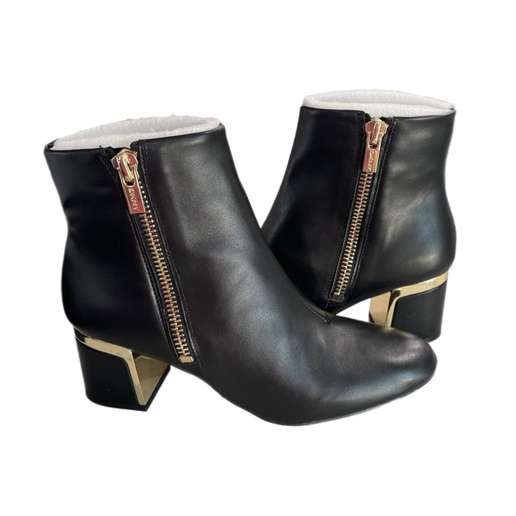 DKNY Womens Crosbi Leather Block Heel Zipper Ankle Boots Shoes NEW IN BOX - Picture 2 of 4